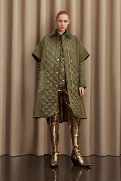 burberry sfilata autunno inverno 2021|The Autumn/Winter 2021 Campaign .